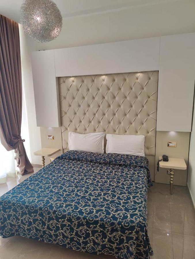 Hotel Ambassador Rimini Bagian luar foto