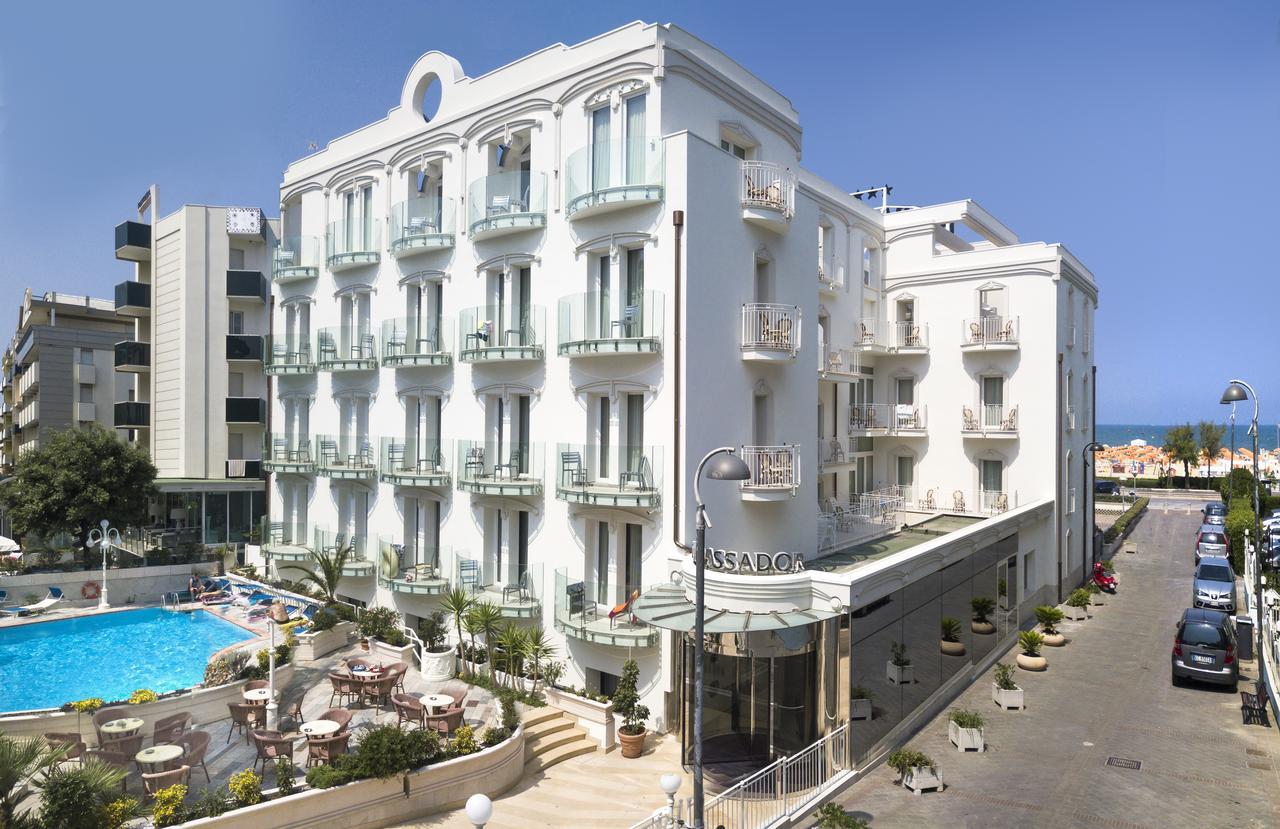 Hotel Ambassador Rimini Bagian luar foto